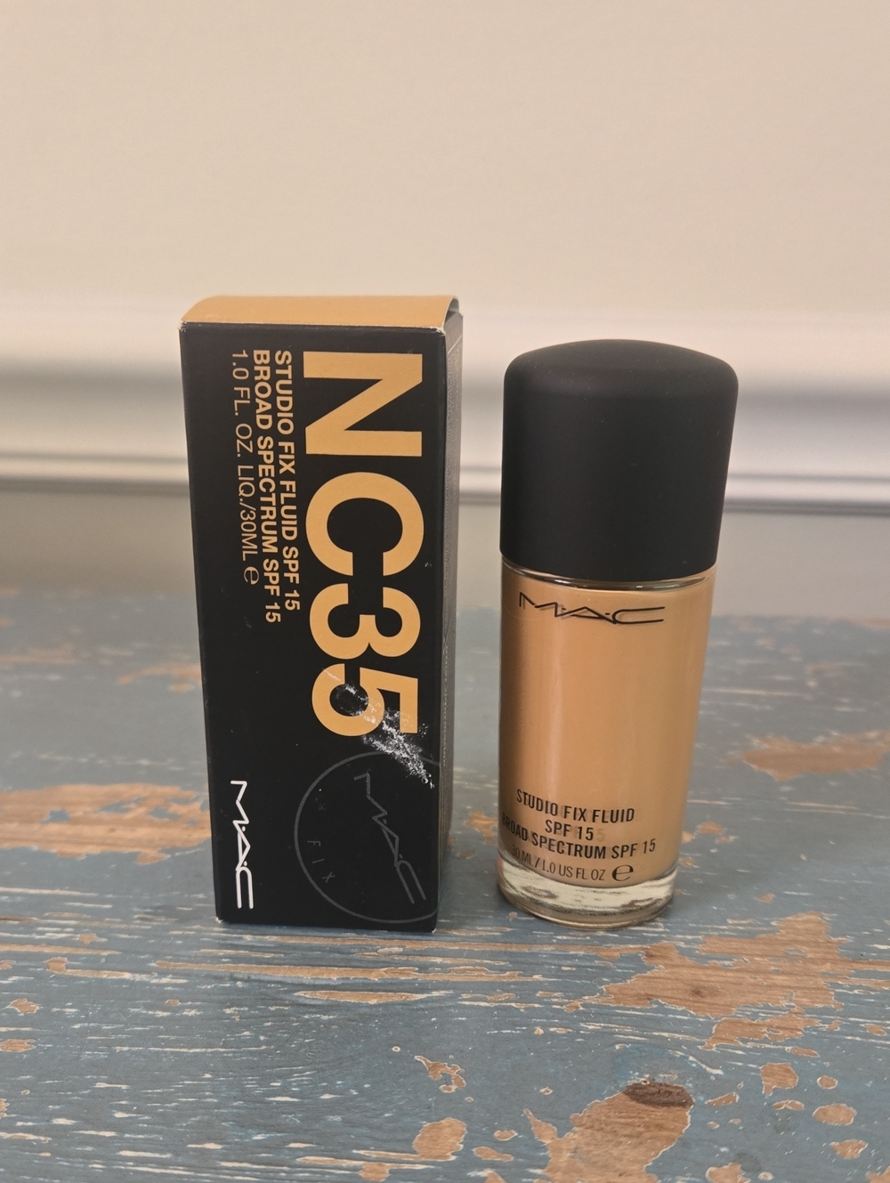 MAC Cosmetics Studio Fix Fluid Foundation NC35 (New In Box)